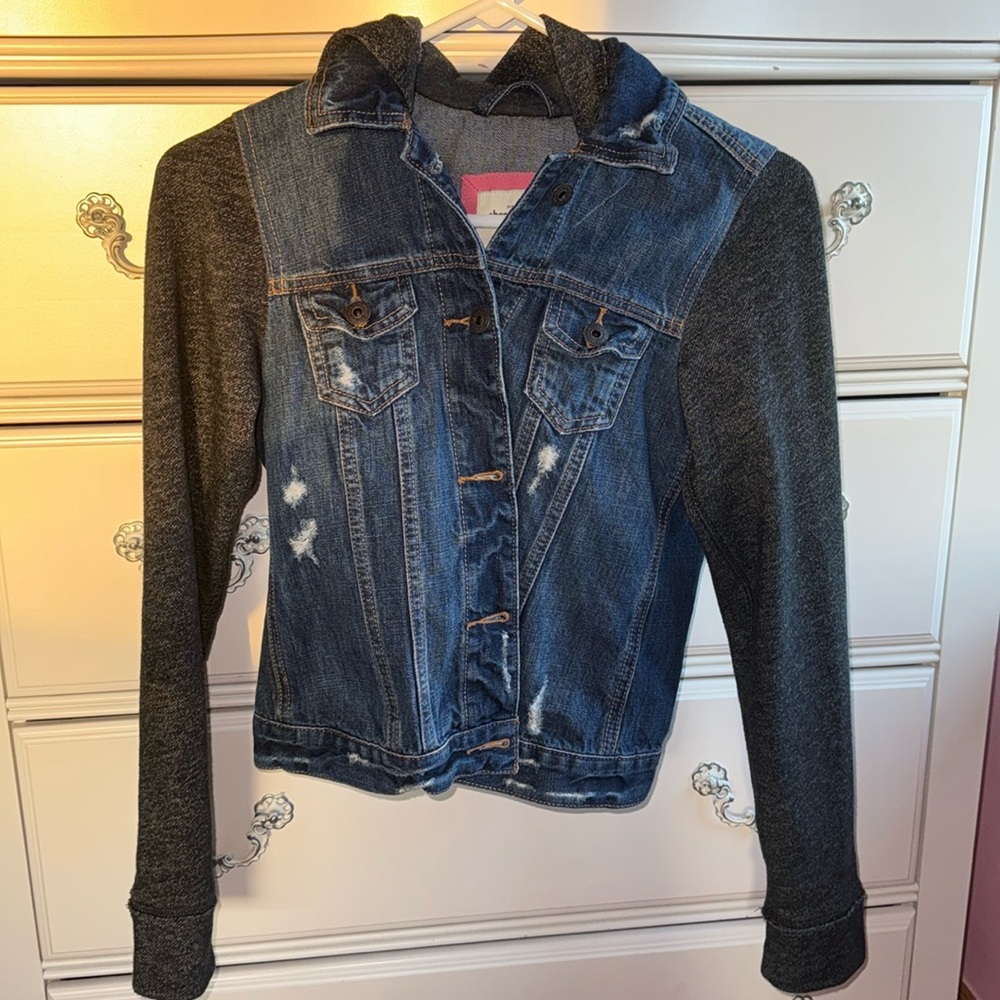 Abercrombie jean jacket with hood